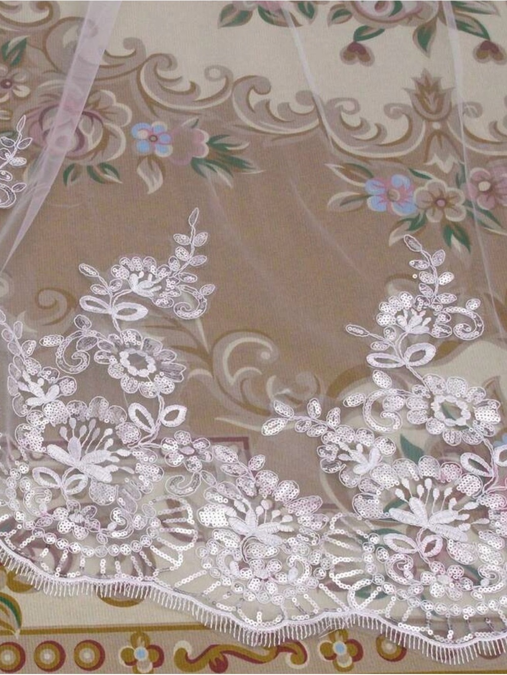 2 Veils - Picture 3 of 6